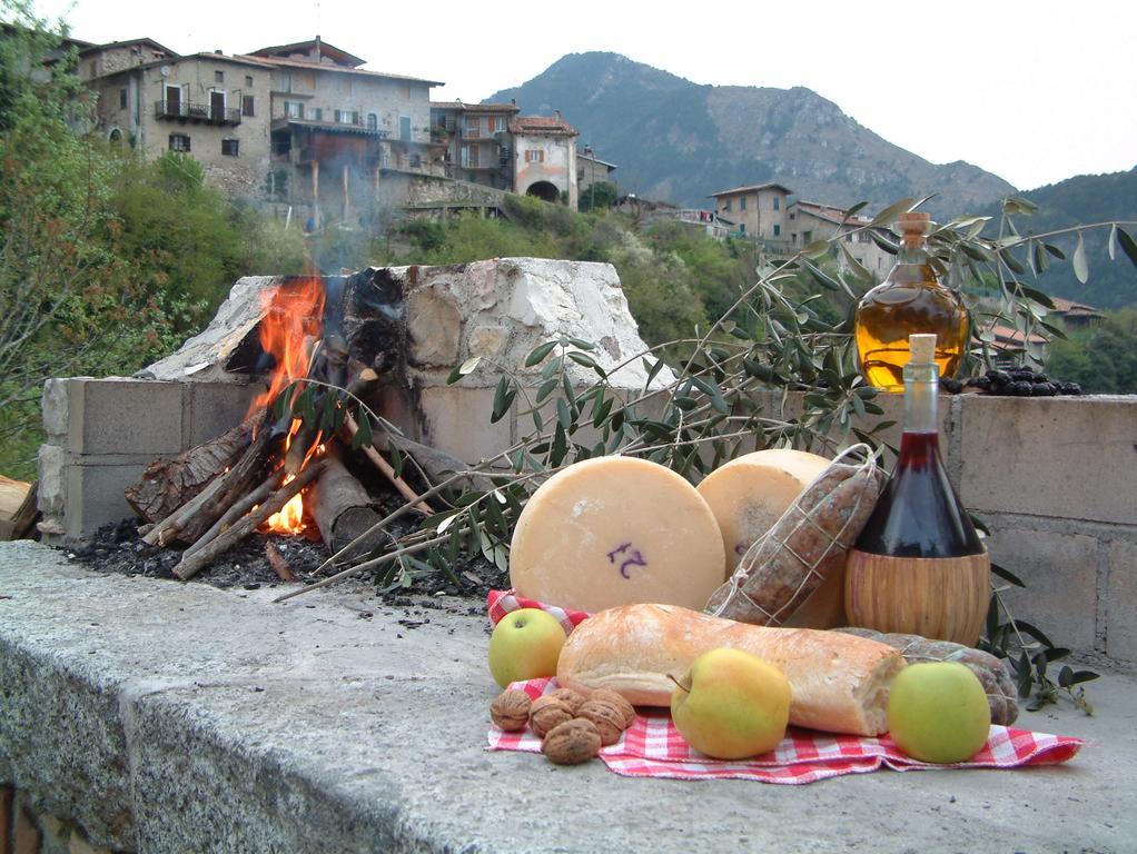Agriturismo La Zangola Tremosine Buitenkant foto